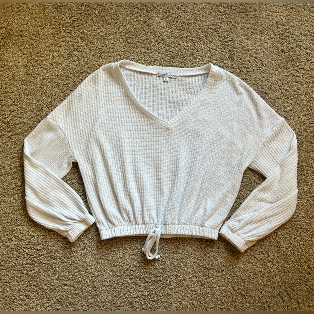 Moa Moa- lightweight knit tie front crop top